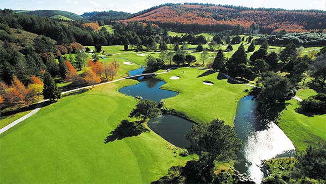 Golfing in Taupō